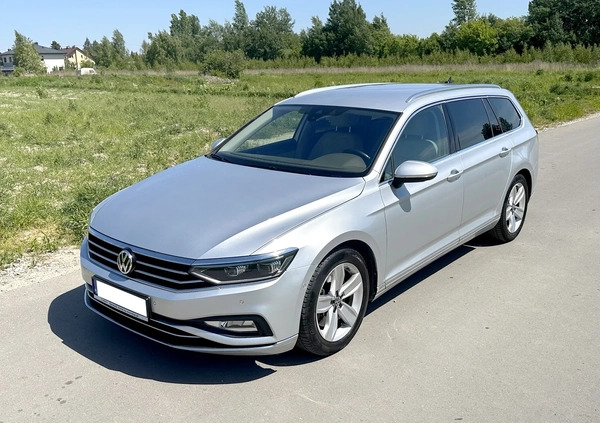 Volkswagen Passat cena 117999 przebieg: 135000, rok produkcji 2020 z Głogówek małe 92